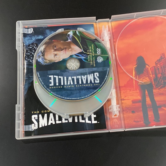 Smallville - The Complete Ninth Season - Picture 7 of 11